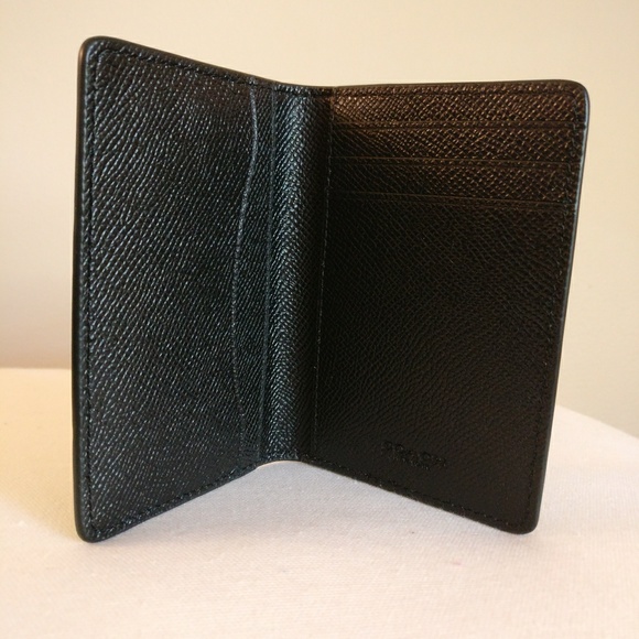 Coach Handbags - Price Firm. Coach Pocket Organizer Card Wallet